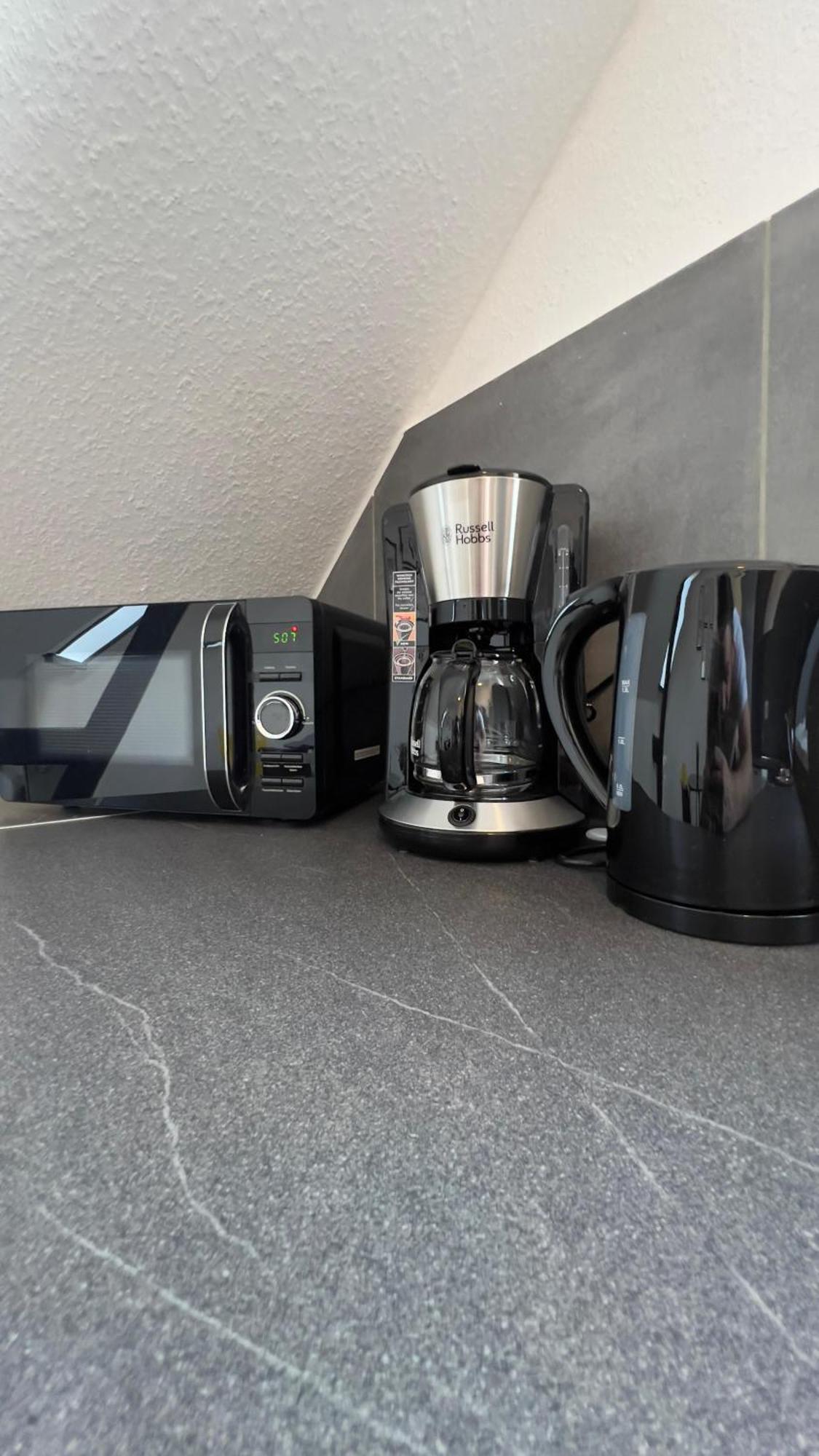 Modernes Apartment Mit 2 Schlafzimmern Und Privatparkplatz Nahe Innenstadt Ноймюнстер Екстер'єр фото